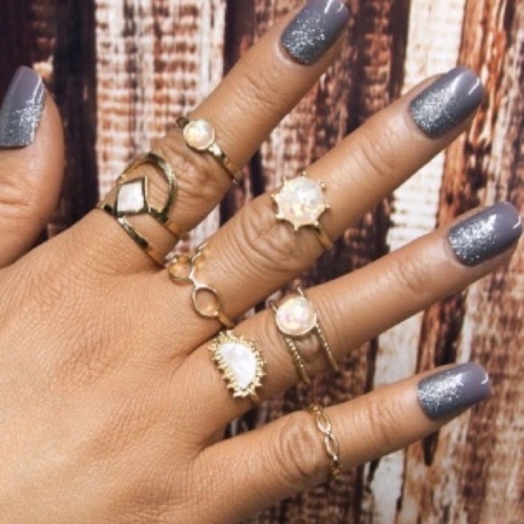 🎁 5/$35 || ⚡️Gorgeous Harry Potter Ring Set ⚡️ - Picture 2 of 5